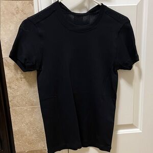 Wilson Baseline Tee Pro Black Mesh Women's Top